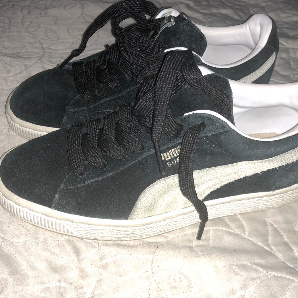 PUMA Suede Class Sneakers